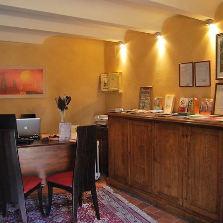 Borgo Dei Corsi Holiday House Reggiolo Exterior photo