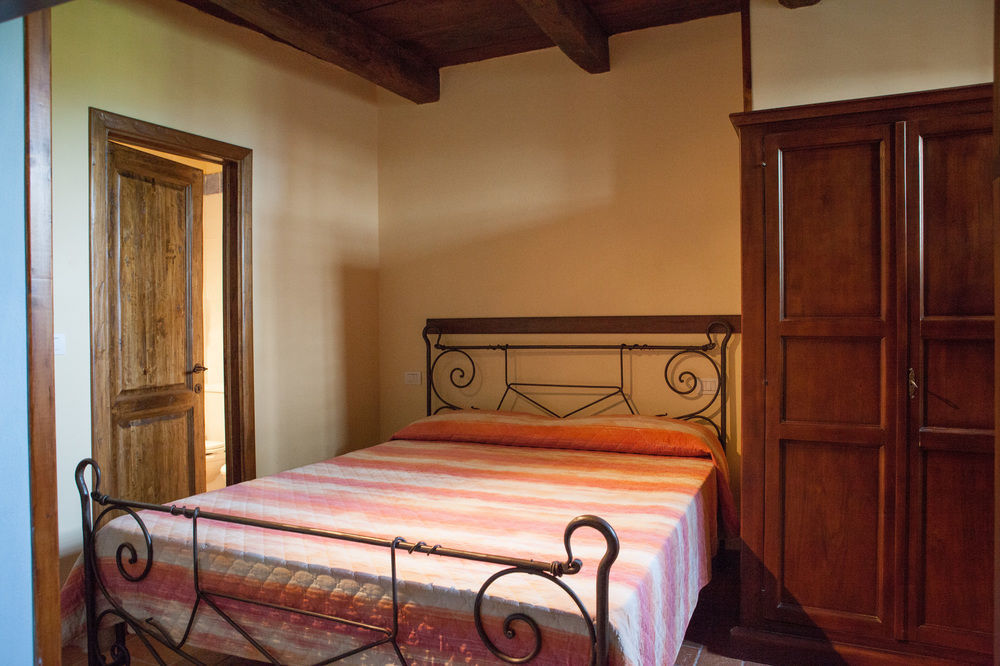Borgo Dei Corsi Holiday House Reggiolo Exterior photo