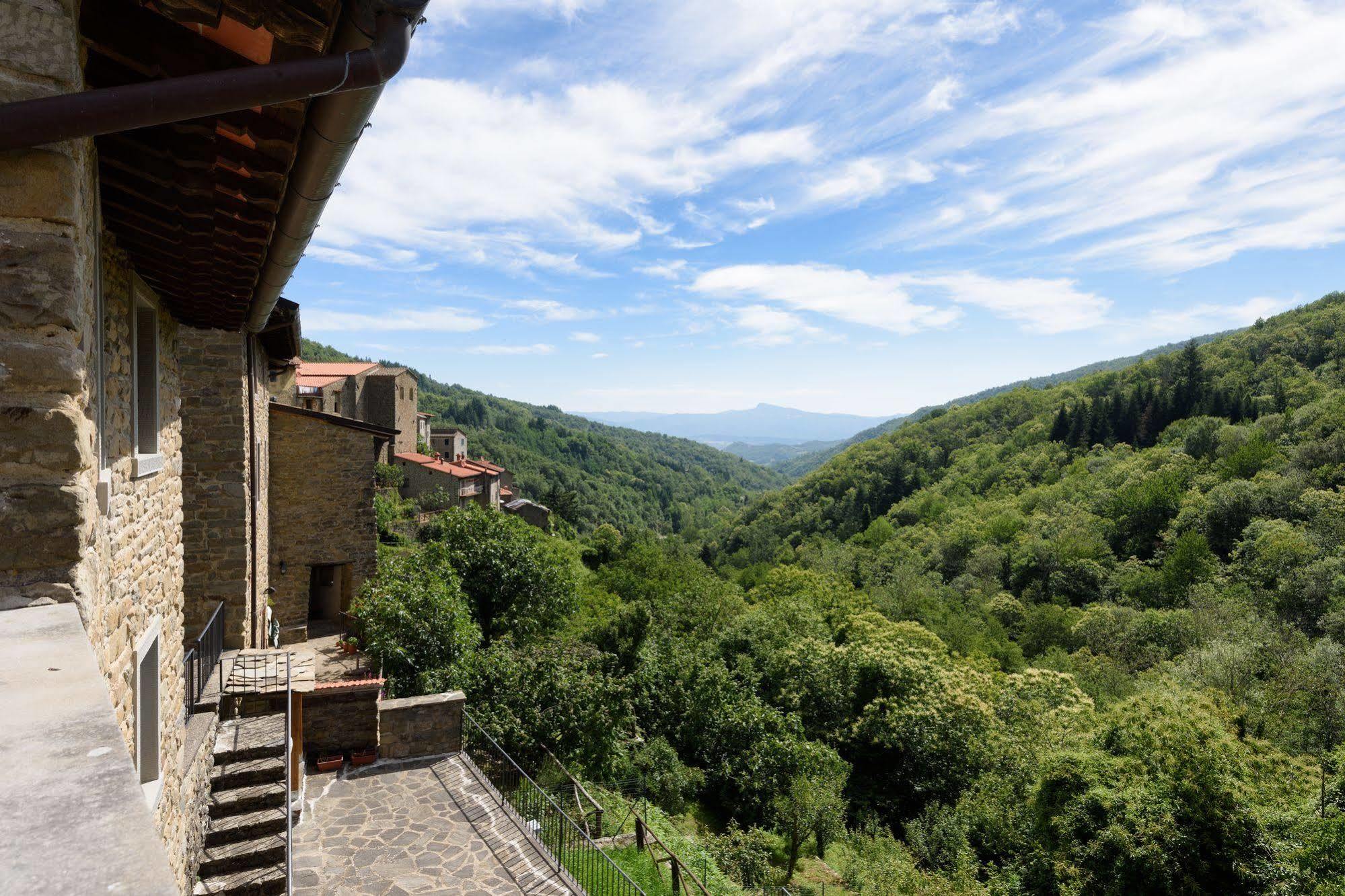 Borgo Dei Corsi Holiday House Reggiolo Exterior photo