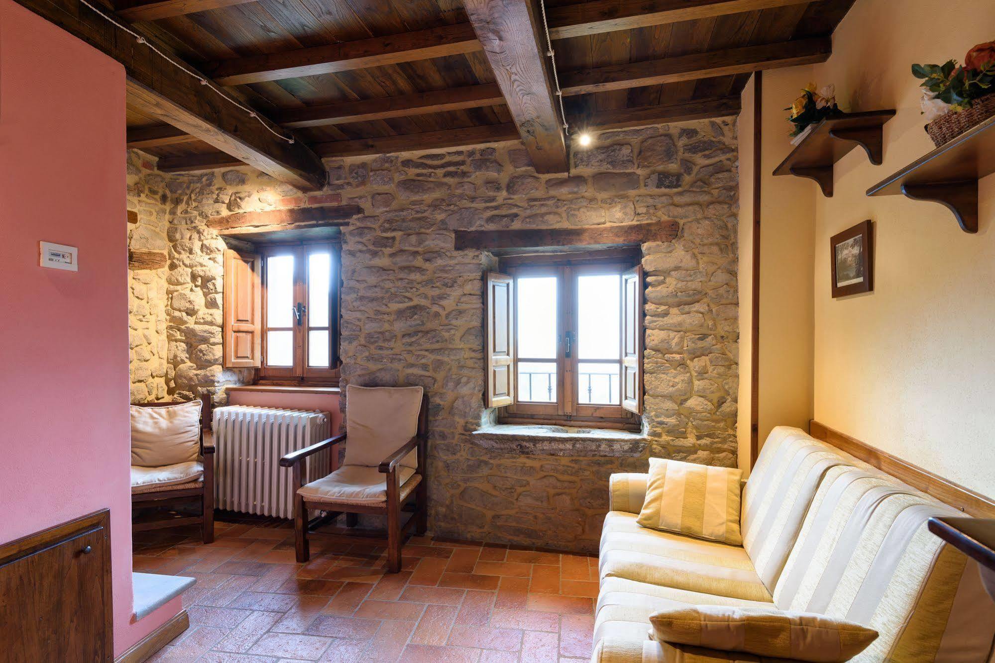 Borgo Dei Corsi Holiday House Reggiolo Exterior photo