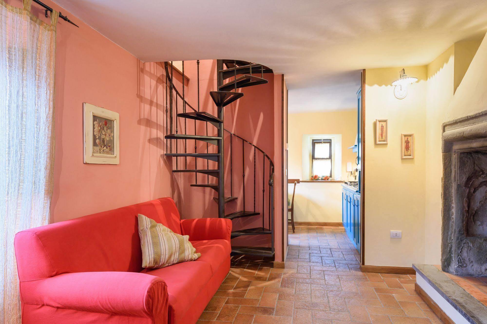 Borgo Dei Corsi Holiday House Reggiolo Exterior photo