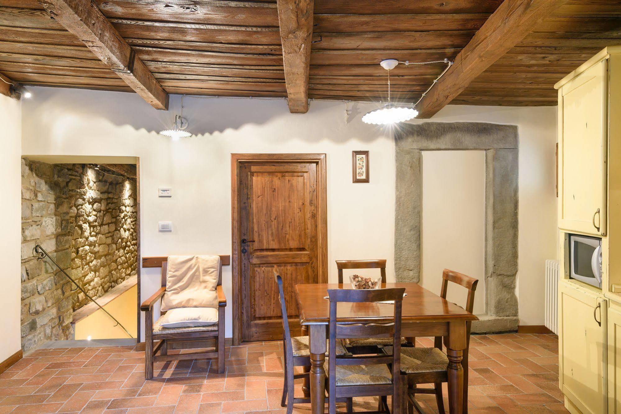 Borgo Dei Corsi Holiday House Reggiolo Exterior photo