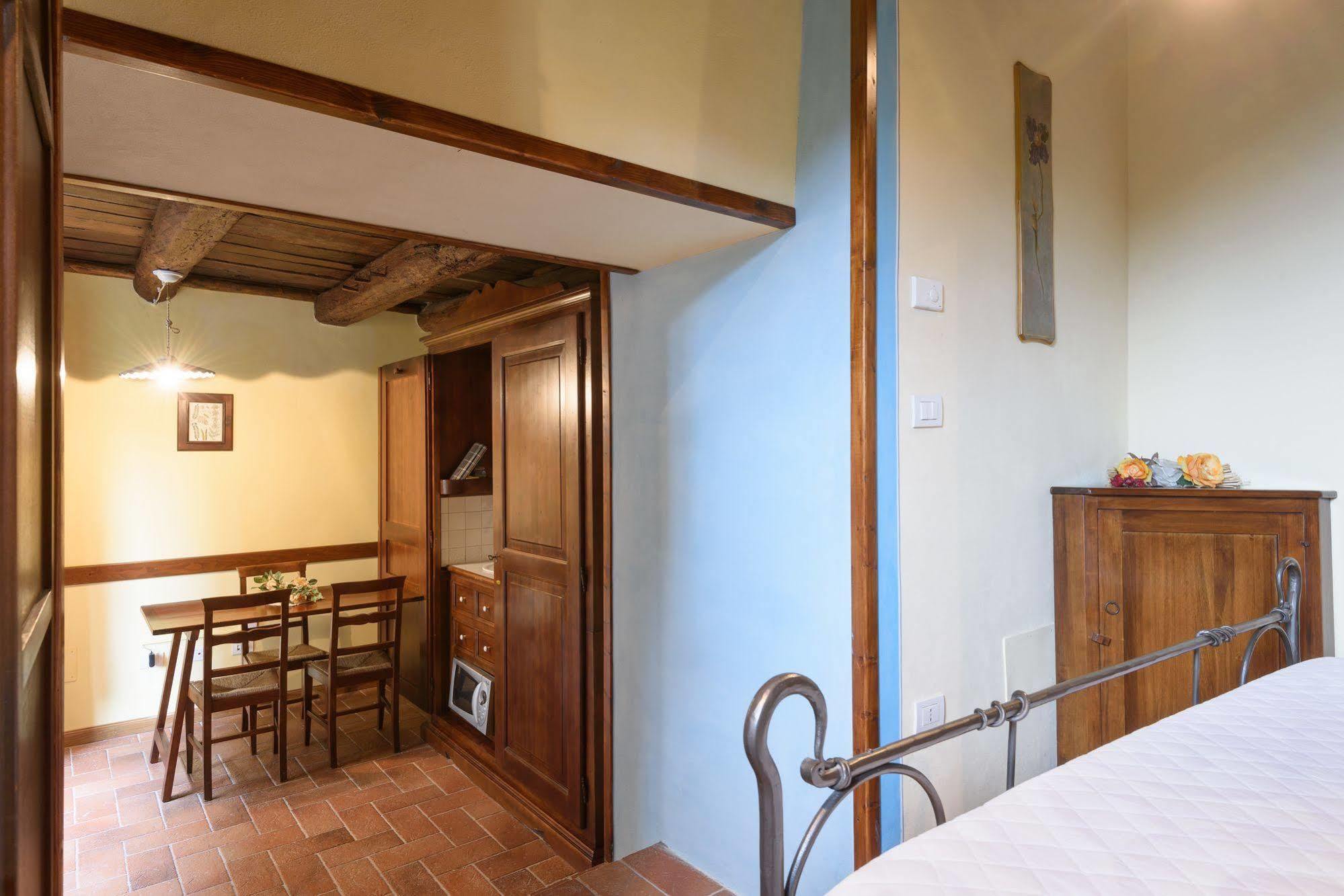 Borgo Dei Corsi Holiday House Reggiolo Exterior photo
